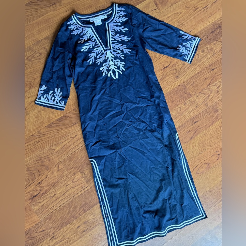 Gretchen Scott navy blue with embroidered white design tunic cover dress size M